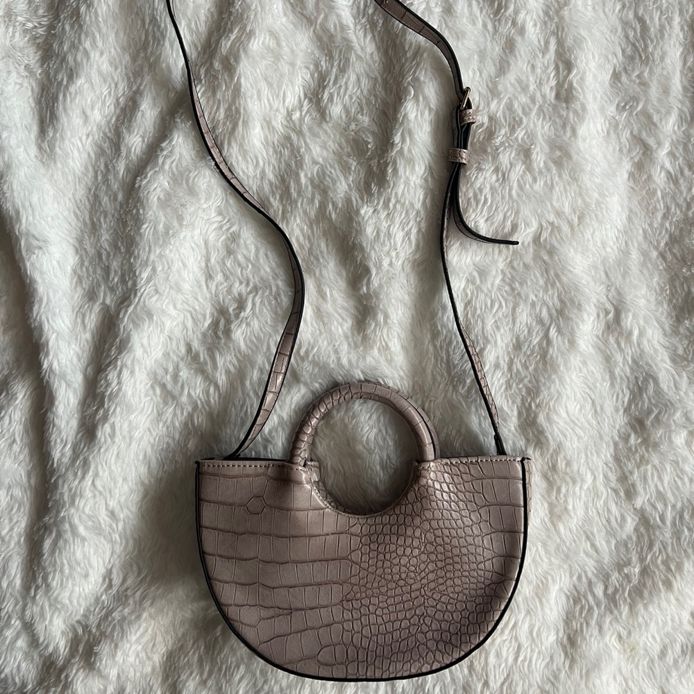 Purse - Picture 2 of 3